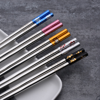 The Food grade 304 stainless steel chopsticks non - slip, mildew mantra and scalding household metal hollow alloy chopsticks family set