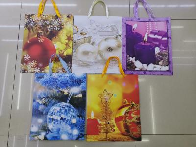 157G Coated Paper Classic Christmas Handbag Paper Bag Gift Bag Spot Discount Kraft Paper Bag