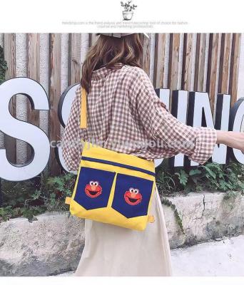 Custom 2019 new one-shoulder crossbody bag for women cartoon cute large capacity handbag for students