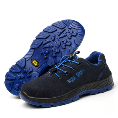 Labor protection shoes male steel head anti - hit anti - puncture qiu dong light safety welder shoes fur solid bottom work shoes