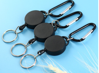 Anti-lose key chain outdoor frosted easy to pull plastic round mountaineering buckle easy to stretch