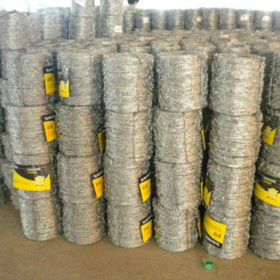 High quality galvanized barbed wire electro gi barbed wire hot dip gi barbed wire highway and railway isolation