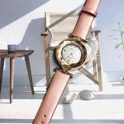 The new stained glass 3D personalized color matching ladies watch