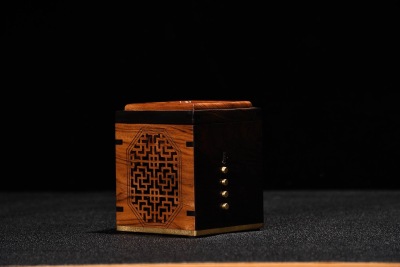 Yun pavilion technology jiangnan charm B music machine carry small gift box incense fire cotton