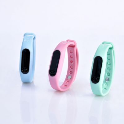 Foreign trade for the new fashion trend of students bracelet watch children's electronic watch lovers LED bracelet