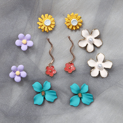 Korean personality web celebrity simple cool style earrings 2019 new color personality retro flower set