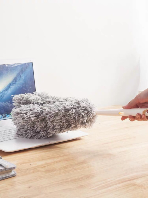 Five - claw duster with electrostatic dust removal is not easy to drop hairs scalable sweep ash household vehicle cleaner dust cleaning