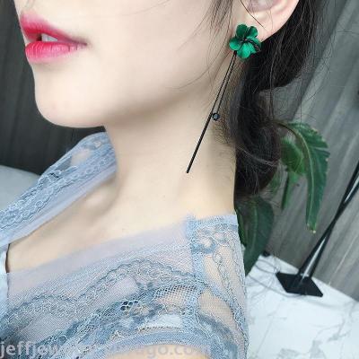 Red and green flower earrings Korean simple joker earrings tassel fashion earrings long style temperament studs female