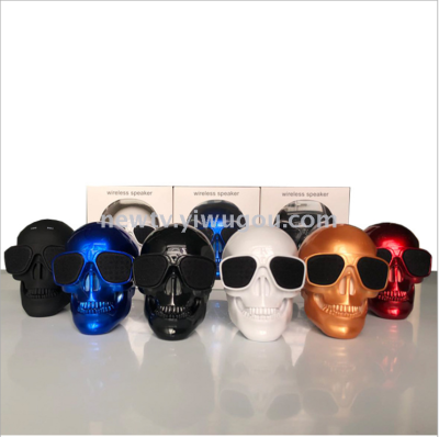 Little Skull Bluetooth Speaker Ghost Head Halloween Gift Subwoofer