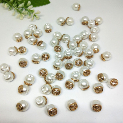 Manufacturers direct supply new ABS edge hole imitation pearl buttons, clothing accessories hat accessories at a low price