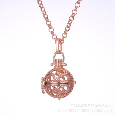 Brass holhold-out pregnant woman piano sound ball five-pointed star magic box aroma phase box essential oil diffuser sweater chain necklace pendant