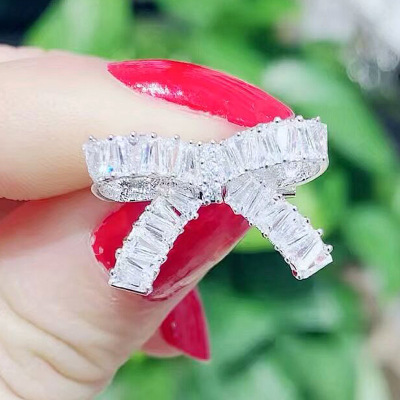 2018 New Zircon Bow Beautiful Bow Tie Blouse Collar Horse Needle Brooch Collar Buckle Small Collar Pin Female Small Brooch