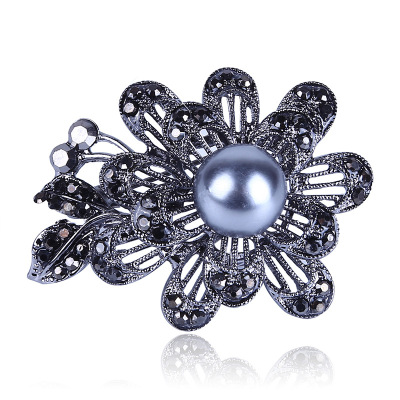 High-grade retro gun black imitation pearl full diamond floret brooch lady brooch accessories wholesale Europe and the United States