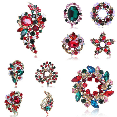 Manufacturers direct brilliant seven color crystal glass brooch alloy brooch hot spot supply clothing accessories in Europe and the United States