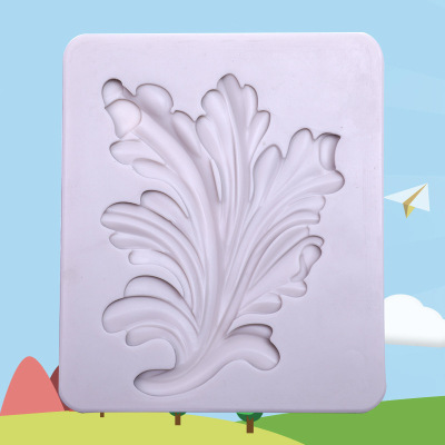 Silicone mold in the shape of green leaves. Bake the cake decoration mold with the diy baking appliance