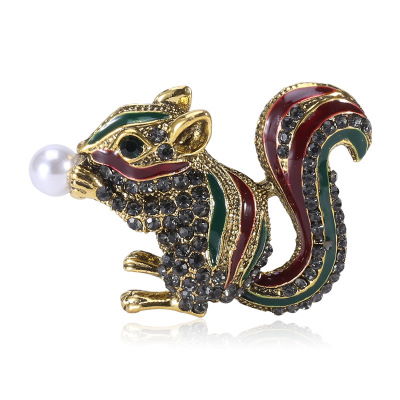 Cross-border supply of popular animal brooch accessories wholesale alloy set with diamond lovely retro squirrel brooch