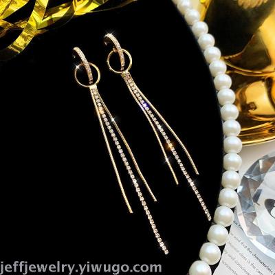 Temperamental long tassel earring Korea is contracted show face thin eardrop individual character 100 take web celebrity eardrop pendant pendant ear is acted the role of female