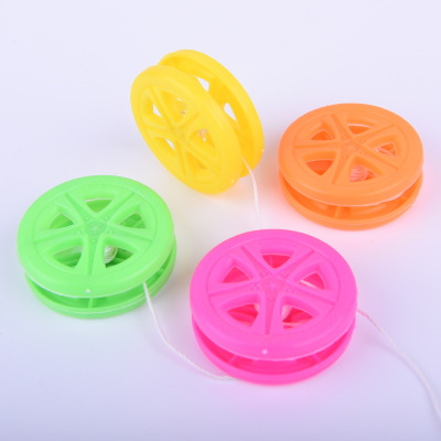 Children's toy stand sells plastic mini cartoon yo-yo kindergarten gift yo-yo yoyo ball