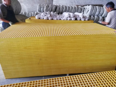 Manufacturers sell yellow wire mesh