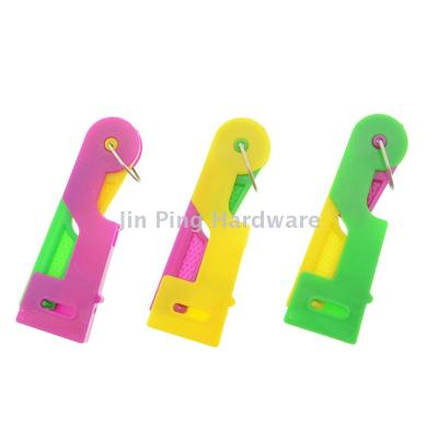 Manufacturers direct selling plastic needle piercer blind automatic thread piercer wholesale needle piercer