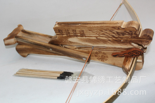 factory direct sales wooden zhuge crossbow model large film and television props ancient weapon model no lethality