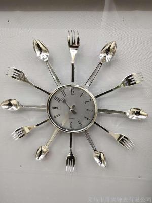 Knife and fork creative fashion kitchen wall clock manufacturer direct selling origin source living room simple square quartz wall clock