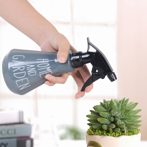 Plastic Spray Bottle 500ml Disinfectant Fluid Alcohol Dilution Bottle Gardening Watering Spray Bottle Watering Pot 