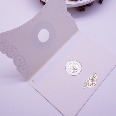 New simple hollowed out wedding invitation custom small high-end wedding invitation gold stamping creative greeting card manufacturers direct sales