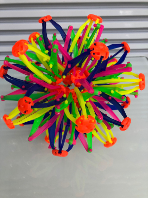 Flowering Ball, Telescopic Ball, Traditional Toy, Four Colors Stitching