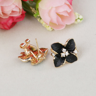 New Ornament Simple Zirconium Diamond Flower Stud Earrings for Women with Sweet Fresh Jewelry Factory Direct Sales