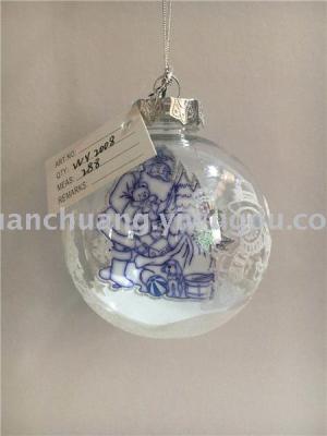 There is a Christmas tree Christmas tree transparent ball