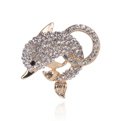 Hot-selling Korean version of high-end pure handmade water diamond play dolphin pearl small brooch new brooch accessories spot