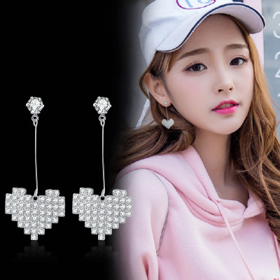 Earrings Women's Elegant Korean-Style Long Heart Shaped Earrings Personalized Simple Tassel Online Influencer Eardrops Factory Direct Sales Wholesale