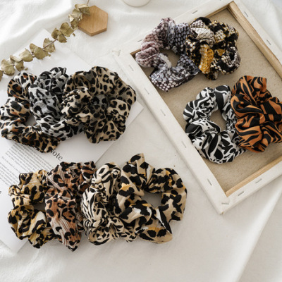 Three state autumn and winter new leopard print large intestine ring hair ring ladies cross-border headwear versatile tie head release ring handmade
