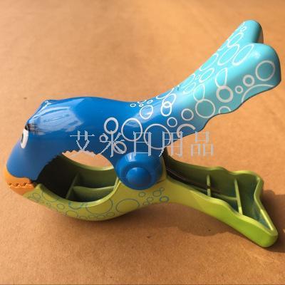 Byt-2702 clown fish beach clip windbreaker clip quilt clip plastic drying clip