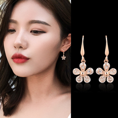 Foreign Trade Hot Selling Korean Style Five Leaves Flower Ear Studs Female Earrings Female Color-Preserving Electroplating Ornament Yiwu Factory Wholesale