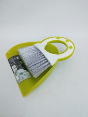 Q07-915 Dustpan Portable Broom Table Set Cleaning Window Sill Small Broom Computer Cleaning Cleaning Desktop Shovel
