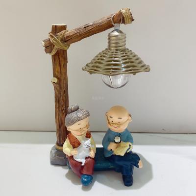 Creative old man old lady home decoration gift to parents birthday gift wedding souvenir resin gift