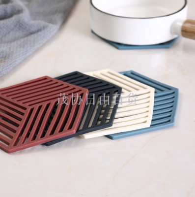 Heat resistant hollow out coasters polygonal anti-hot, non-slip table mat insulation pad