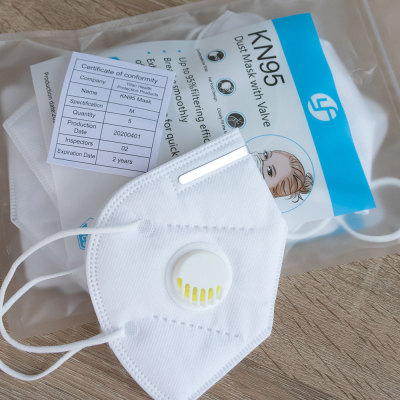 KN95 respirator disposable respirator CE certified dust respirator separate package with valve