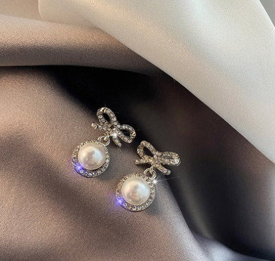 Bow Earrings Female Temperament Korean Faux Pearl Earrings 2020 New Trendy Simple Stud Earrings Silver Pin Earrings