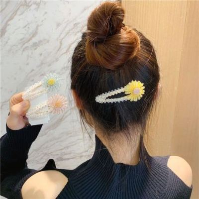 2020 Trending Girl South Korea Dongdaemun Hair Accessory Daisy BB Clip Side Crystal Word Clip Heavy Industry Broken Hair