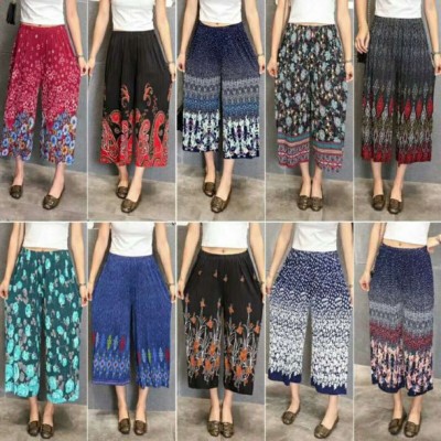 New summer middle-aged and elderly women's dress ice silk wide leg casual pants positioning flower pants culottes mother wholesale