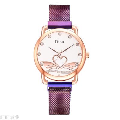 Ladies' hot-selling quartz watch with small scale diamond and heart design