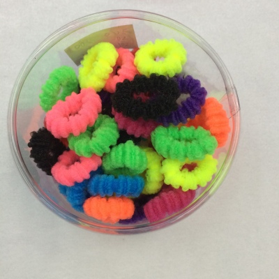 50 florets with low elastic thread