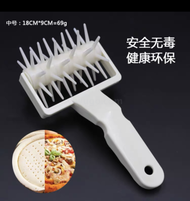 Pizza perforating needle rolling needle baking tool