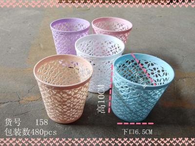 Ws-158 small plastic garbage basket hollow flower basket family desktop garbage can pen container