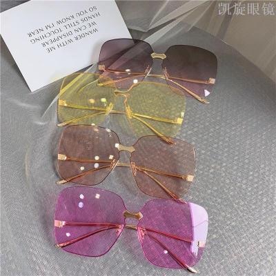 2020 web celebrity sunglasses big frame light color rimless sunglasses flat star big square glasses round face