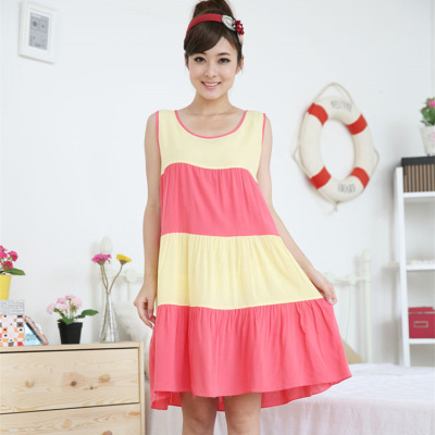 Cotton nightdress for women in summer: cool in summer and old age with extra weight