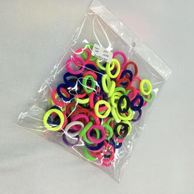 100 nylon rings into the bag